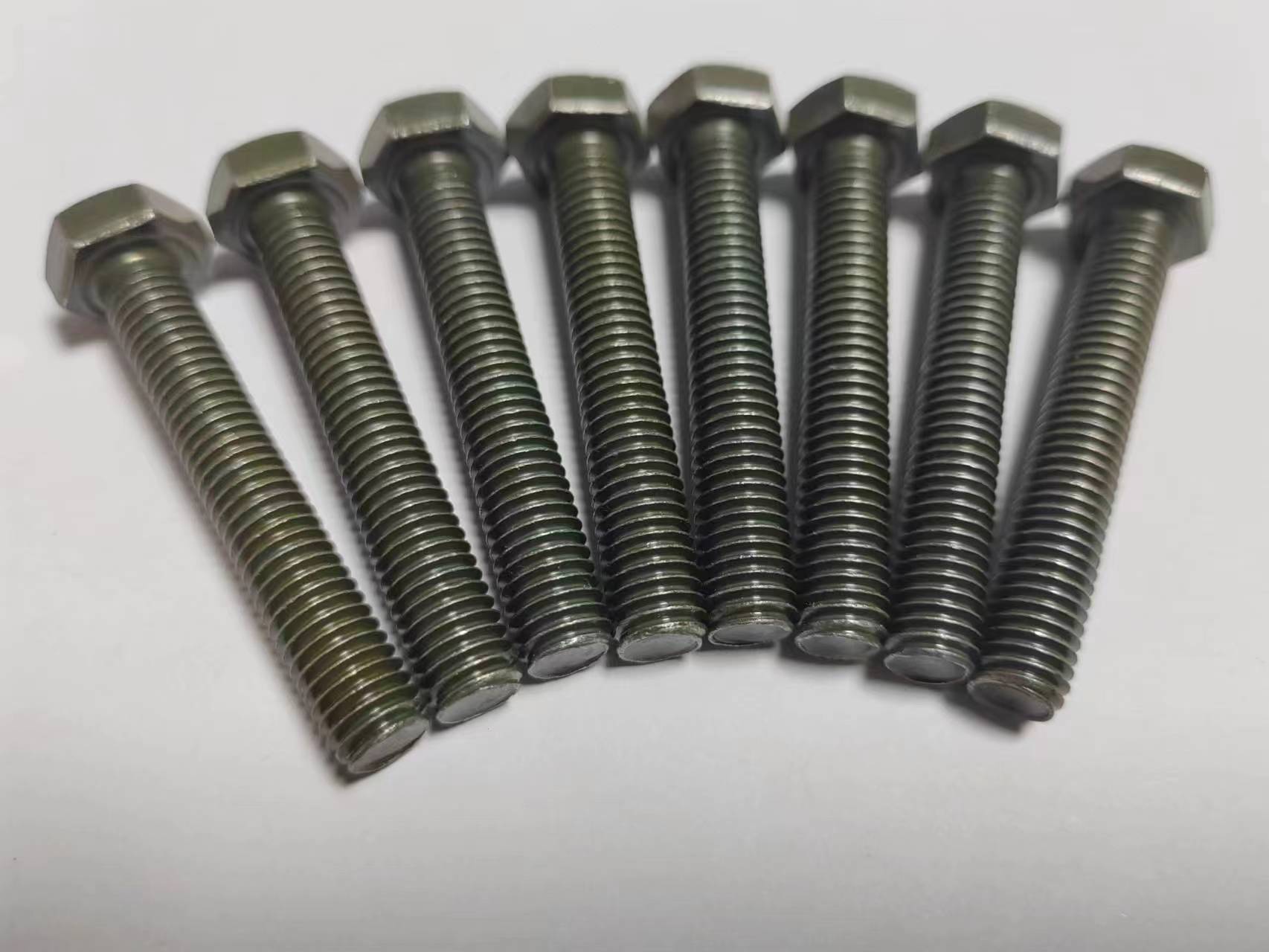 外六角螺栓 鍍鋅螺栓 高強(qiáng)螺栓 本色螺栓 彩色螺栓 藍(lán)白螺栓 各種材質(zhì)螺栓